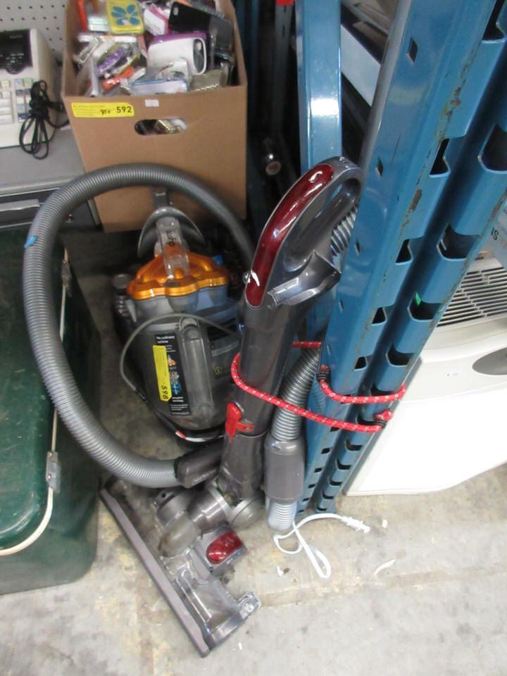 Dyson Cannister Vacuum & Dyson Floor Attachment