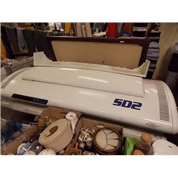 SILNER TANNING BED - SAID TO BE WORKING