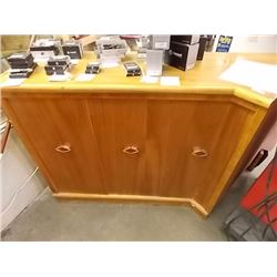 CORNER CABINET WITH 2 DOORS