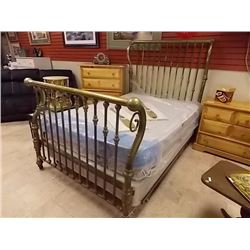 VINTAGE BRASS BED FRAME - DOUBLE