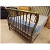 Image 2 : VINTAGE BRASS BED FRAME - DOUBLE