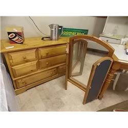 DRESSER - MAPLE - 8 DRAWER