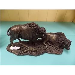 STATUE - 2 BISON