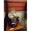 Image 1 : VINTAGE OIL LAMP