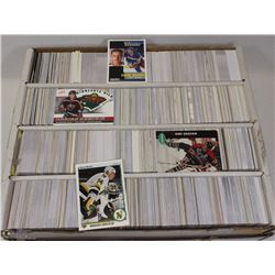 BOX OF APPROX.2600 ASSORTED HOCKEY CARDS , MOSTLY