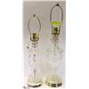 Image 1 : SET OF TWO CUT GLASS LAMPS