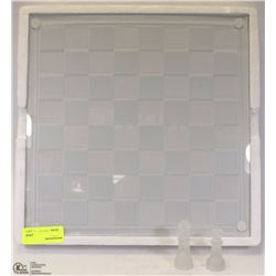GLASS CHESS SET WITH ALL PIECES