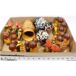 FLAT OF UKRAINIAN DECORATIONS INCLUDING MUSHROOMS