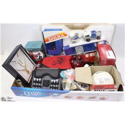 FLAT OF ASSORTED COLLECTIBLES INCL TONKA 1986 FARM