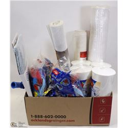 FLAT OF CLEANING SUPPLIES