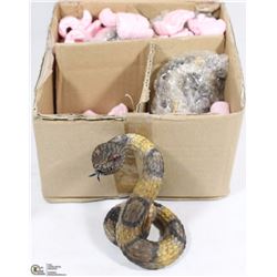 BOX OF FOUR COLLECTABLE PORCELAIN SNAKES