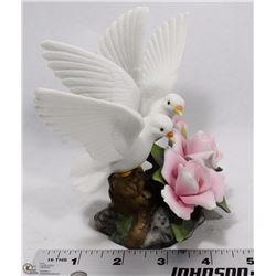 THE PORCELAIN GARDEN ENCHANTING WHITE DOVE