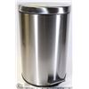 Image 1 : MAINSTAYS 9.8L STAINLESS STEEL PEDAL GARBAGE CAN