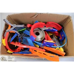 BOX OF HOTWHEELS CONNECTING TRACKS AND LOOPS