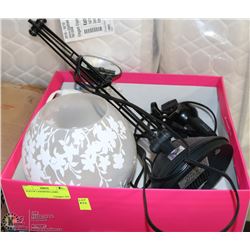 FLAT OF 3 ASSORTED LAMPS