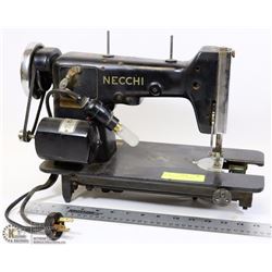 VINTAGE SEWING MACHINE (WORKS)