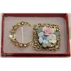 Image 1 : 2 VINTAGE BROOCHES IN GIFT BOX