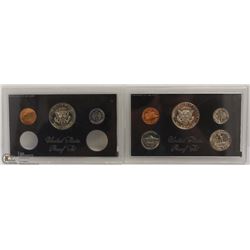 LOT WITH 1971 AND 1972 US MINT PROOF SETS