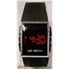 Image 1 : 115) NEW LED WATCH