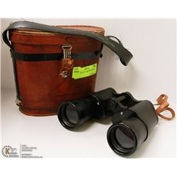 WWII BINOCULARS IN LEATHER CASE