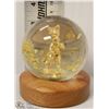 Image 1 : 24KT GOLD FLAKE SNOW GLOBE - CAT
