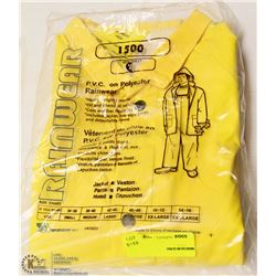 RAIN JACKET WITH DETACHABLE HOOD