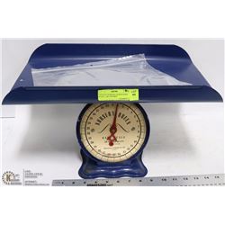 VINTAGE NURSERY QUEEN BABY SCALE - AR LITE MFG