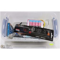 213) PLASTIC CONTAINER WITH STAPLES, GLUE STICKS