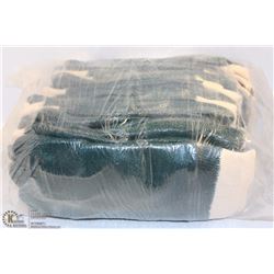 BUNDLE OF 12 PAIRS OF PVC DIPPED GLOVES ONE SIZE