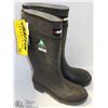 Image 1 : BAFFIN SIZE 4 STEEL TOE RUBBER BOOTS