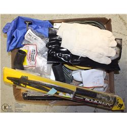 BOX WITH STRAPS, GLOVES, VACUUM PARTS