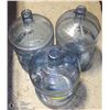 Image 1 : 3 WATER JUGS
