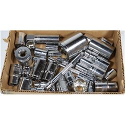 LOT OF 33 ASST SOCKETS