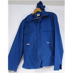 BLUE DUPONT COVERALLS SIZE 38-T