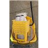 Image 1 : COMMERCIAL BRUTE STANDARD MOP BUCKET W/ MOP HEADS