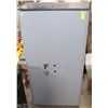 Image 1 : MOUNTABLE METAL CABINET WITH LATCHING DOORS