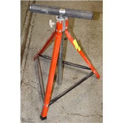 PIPE STAND