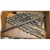 Image 1 : BOX OF AUGER BITS AND DRILL BITS