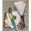 Image 1 : BOX OF DYRWALL GOODS INCL TEXTURE/SPRAY GUN,