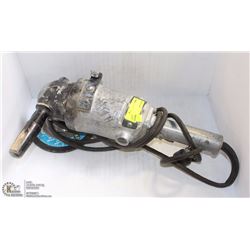 BLACK & DECKER 7" INDUSTRIAL SANDER