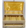 Image 1 : 226) VINTAGE JEWELLERY BOX.