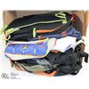 Image 1 : BOX OF BACKPACKS AND CLOTH BAGS