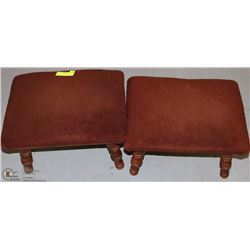 PAIR OF STOOLS