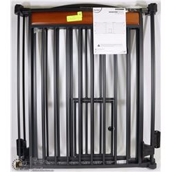 CARLSON DESIGN PAW FLEX WALK THROUGH GATE WITH