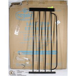REGALO EXTRA WIDE METAL WALK-THROUGH SAFETY GATE