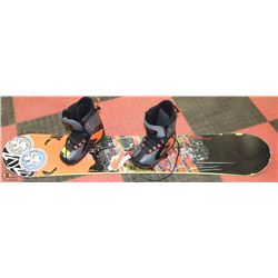 HMK SNOWBOARD BOOTS W/ SNOW BOARD NO BINDINGS