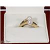 Image 1 : 14 KT YELLOW GOLD RING W/2 GENUINE