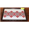 Image 1 : UKRAINIAN PETITPOINT SERVINGTRAY
