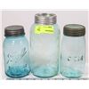 Image 1 : VINTAGE BLUE GLASS COLLECTIBLE JAR X3
