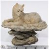 Image 1 : LAYING DOWN WOLF ORNAMENT